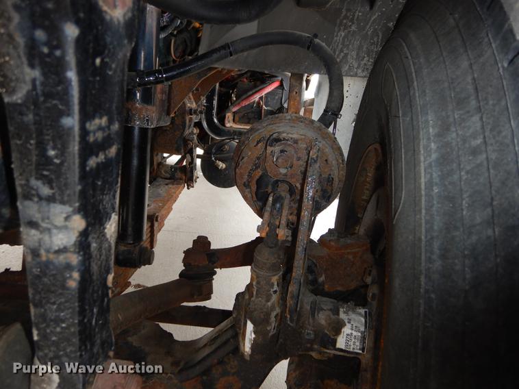 image for item DC0450 2005 Sterling L7500 dump truck