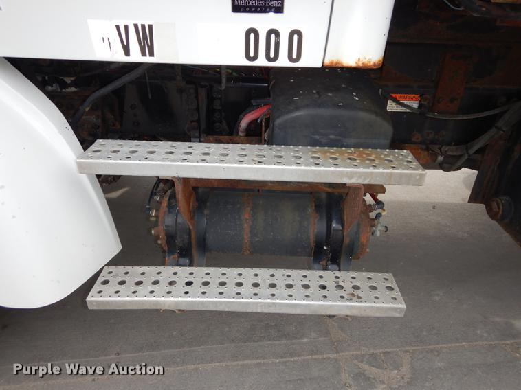 image for item DC0450 2005 Sterling L7500 dump truck