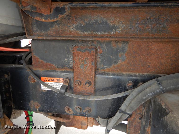 image for item DC0450 2005 Sterling L7500 dump truck