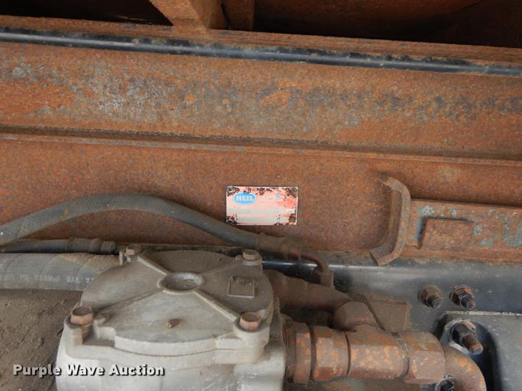 image for item DC0450 2005 Sterling L7500 dump truck