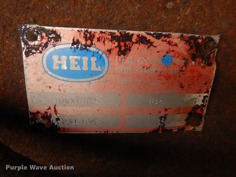 image for item DC0450 2005 Sterling L7500 dump truck