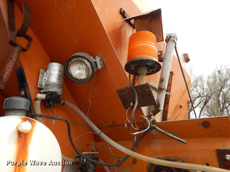 image for item DC0450 2005 Sterling L7500 dump truck