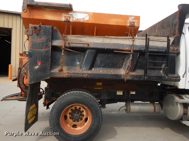 image for item DC0450 2005 Sterling L7500 dump truck