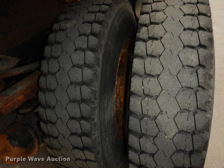 image for item DC0450 2005 Sterling L7500 dump truck