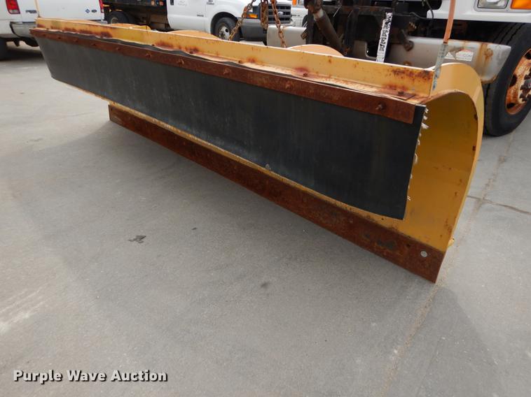 image for item DC0450 2005 Sterling L7500 dump truck