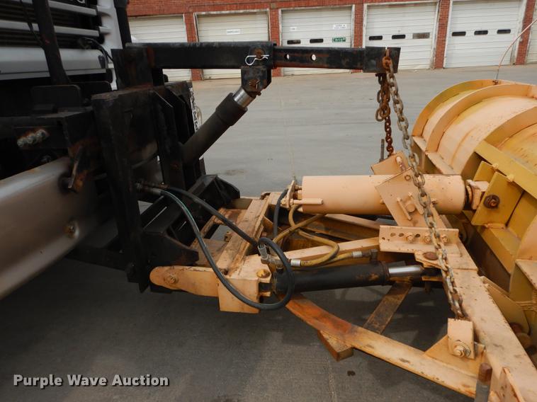 image for item DC0450 2005 Sterling L7500 dump truck