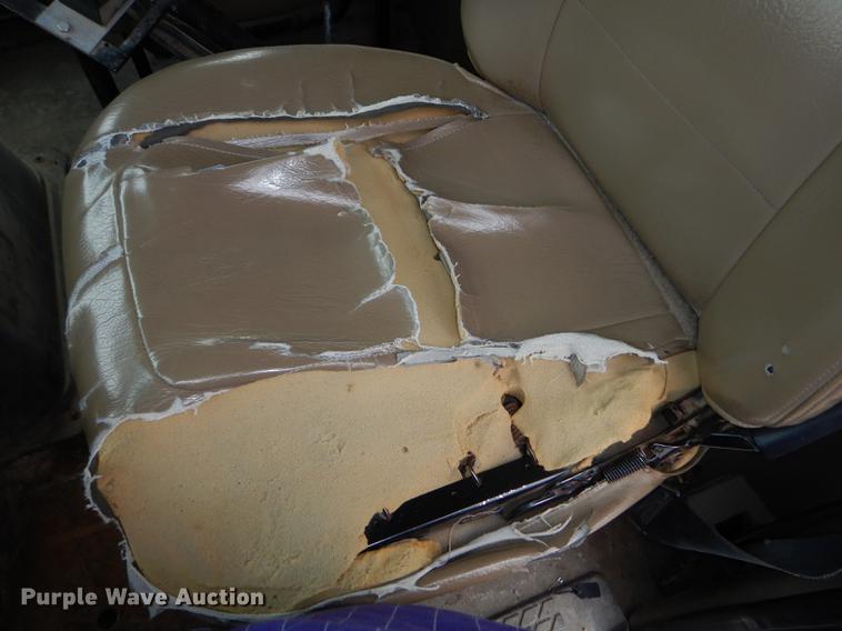 image for item DC0450 2005 Sterling L7500 dump truck