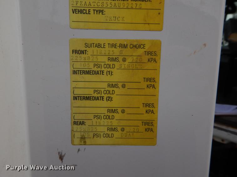 image for item DC0450 2005 Sterling L7500 dump truck