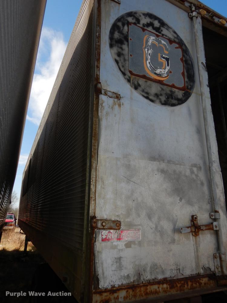 image for item DC0456 1974 Fruehauf FR8-F2-40 dry van trailer