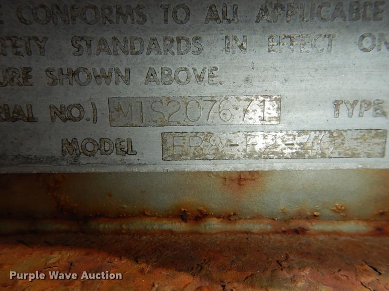 image for item DC0456 1974 Fruehauf FR8-F2-40 dry van trailer