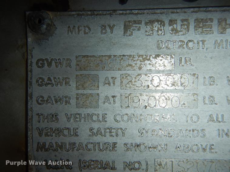 image for item DC0456 1974 Fruehauf FR8-F2-40 dry van trailer