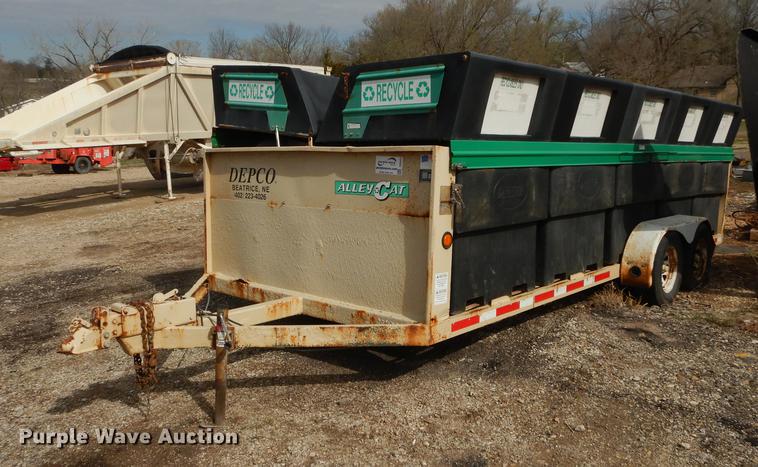 image for item DC0472 1998 Alley Cat recycle trailer