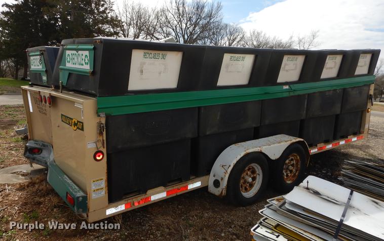 image for item DC0472 1998 Alley Cat recycle trailer