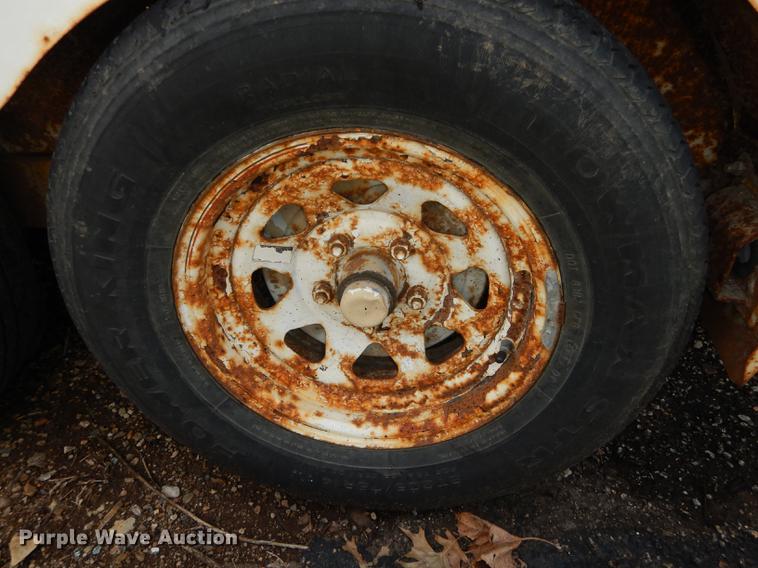 image for item DC0472 1998 Alley Cat recycle trailer