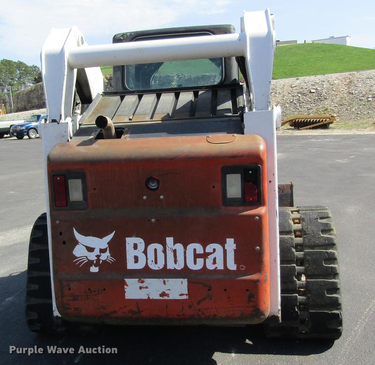 image for item DC4293 2008 Bobcat T320 skid steer