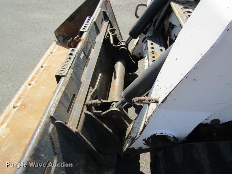 image for item DC4293 2008 Bobcat T320 skid steer