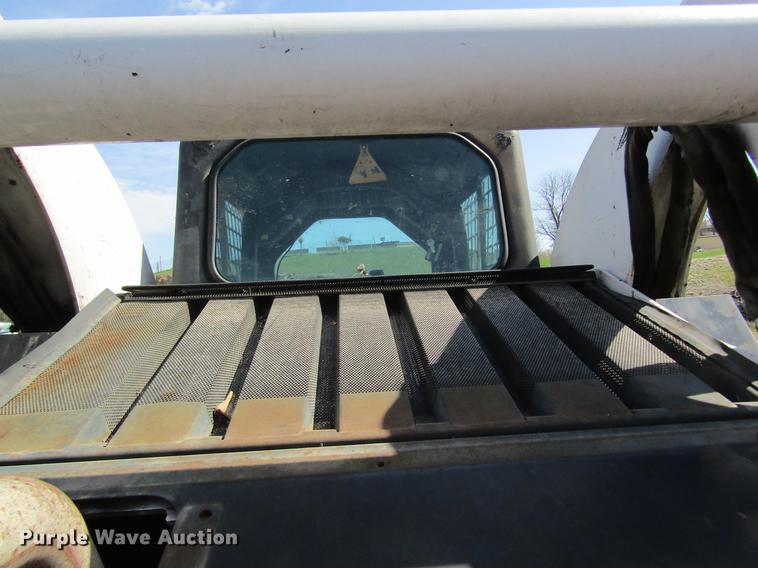 image for item DC4293 2008 Bobcat T320 skid steer