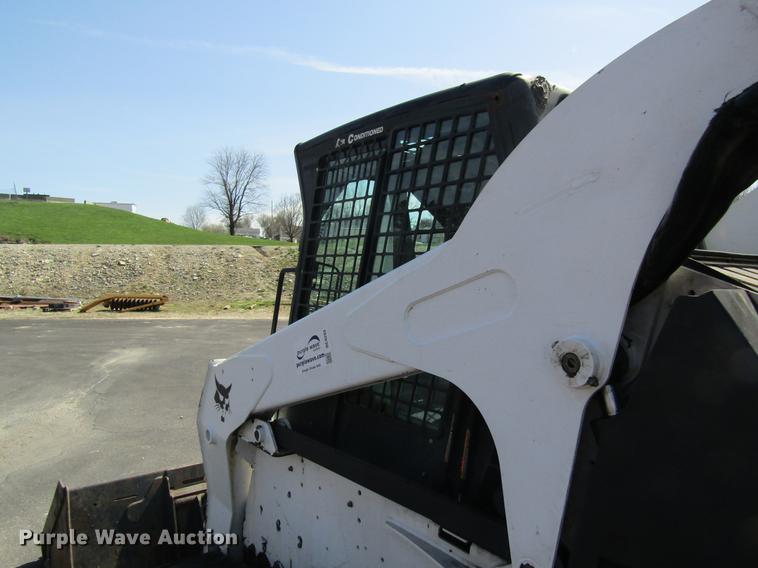 image for item DC4293 2008 Bobcat T320 skid steer