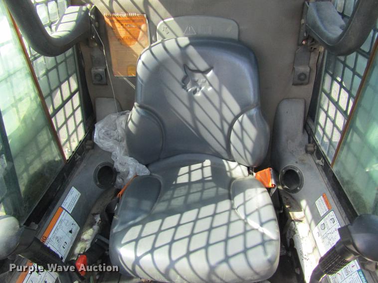 image for item DC4293 2008 Bobcat T320 skid steer