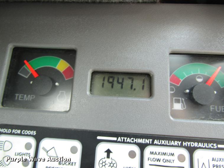 image for item DC4293 2008 Bobcat T320 skid steer