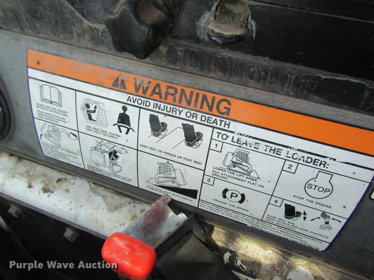 image for item DC4293 2008 Bobcat T320 skid steer