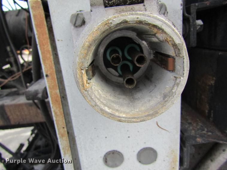 image for item DC4294 2001 GMC C8500 oil distributor truck