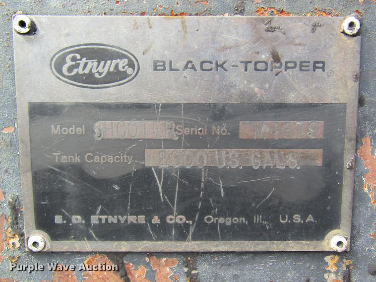 image for item DC4294 2001 GMC C8500 oil distributor truck