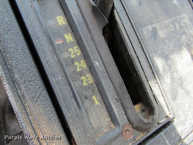 image for item DC4294 2001 GMC C8500 oil distributor truck