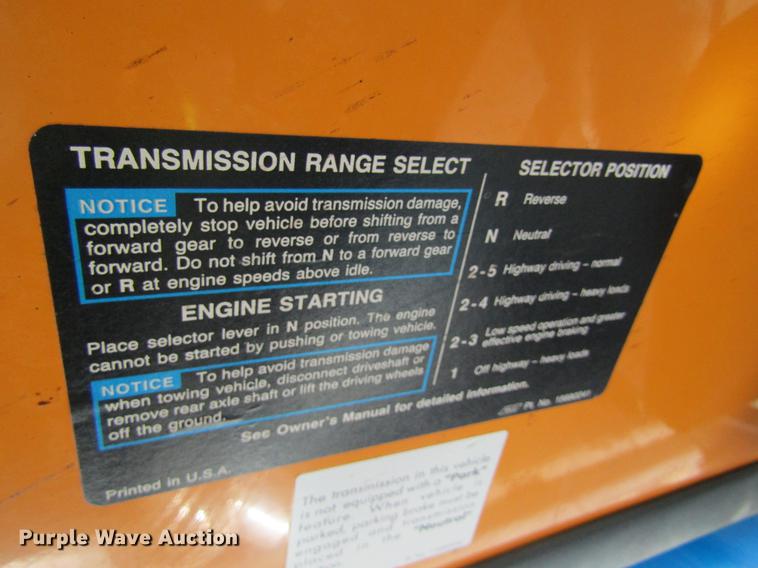 image for item DC4294 2001 GMC C8500 oil distributor truck