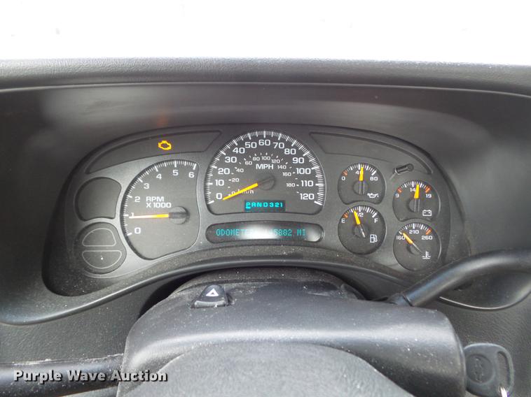 image for item DC7338 2003 Chevrolet Silverado 1500 pickup truck