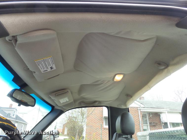 image for item DC7338 2003 Chevrolet Silverado 1500 pickup truck