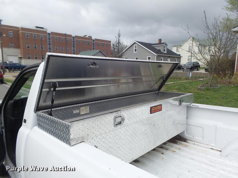 image for item DC7338 2003 Chevrolet Silverado 1500 pickup truck