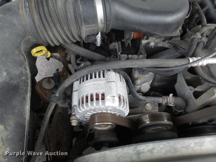 image for item DC7338 2003 Chevrolet Silverado 1500 pickup truck