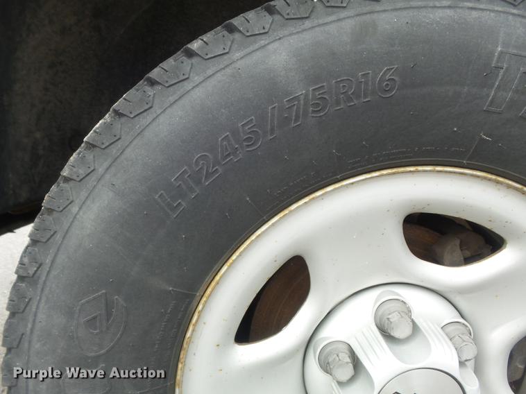 image for item DC7338 2003 Chevrolet Silverado 1500 pickup truck