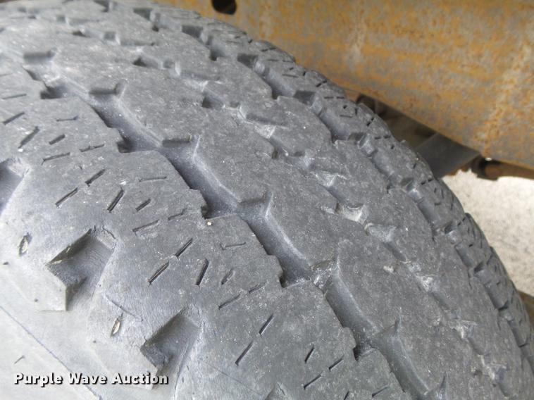 image for item DC7338 2003 Chevrolet Silverado 1500 pickup truck