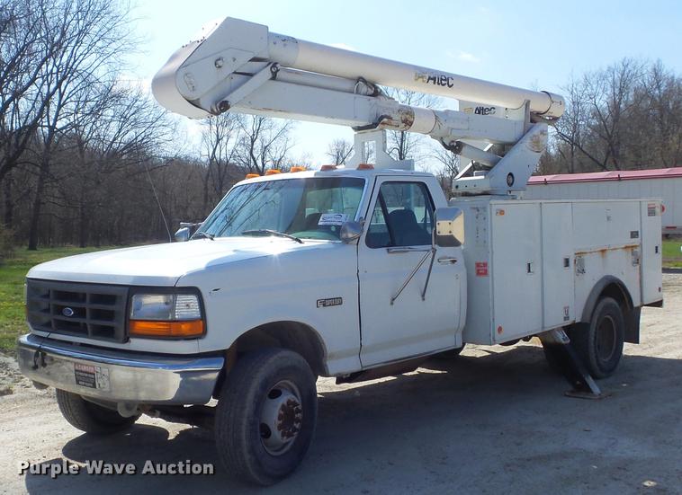 image for item DC7342 1994 Ford F450 Super Duty XL bucket truck