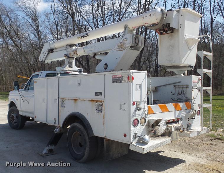image for item DC7342 1994 Ford F450 Super Duty XL bucket truck