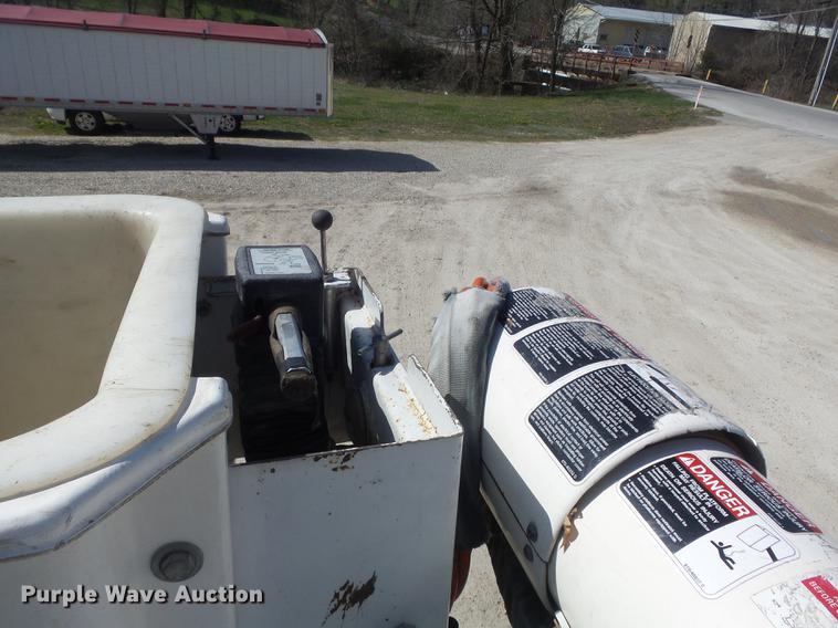 image for item DC7342 1994 Ford F450 Super Duty XL bucket truck