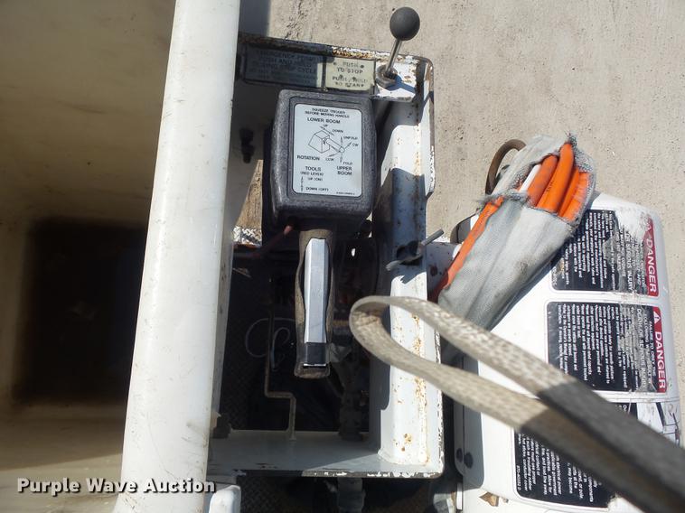 image for item DC7342 1994 Ford F450 Super Duty XL bucket truck