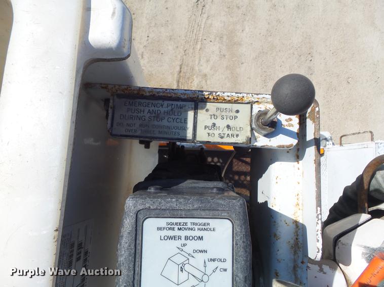 image for item DC7342 1994 Ford F450 Super Duty XL bucket truck