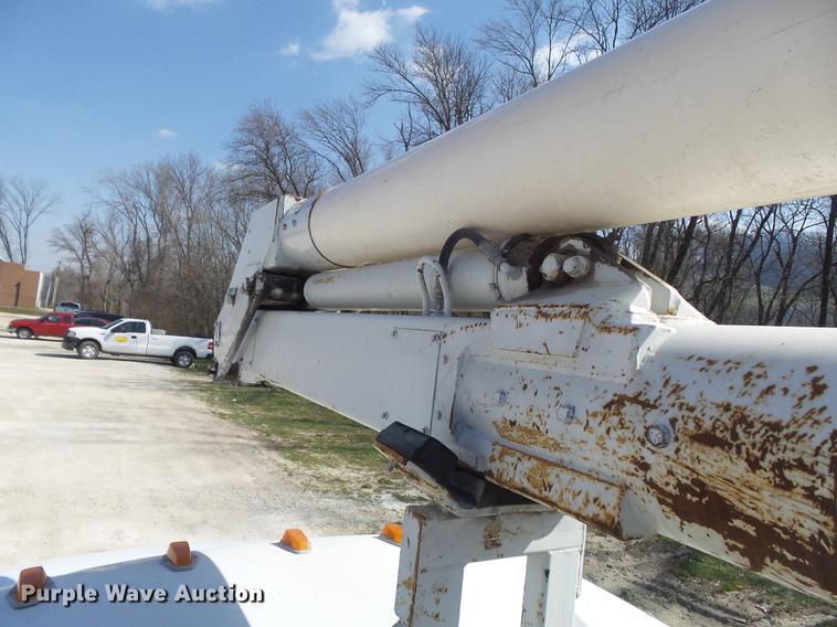 image for item DC7342 1994 Ford F450 Super Duty XL bucket truck