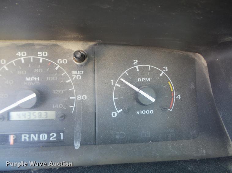 image for item DC7342 1994 Ford F450 Super Duty XL bucket truck