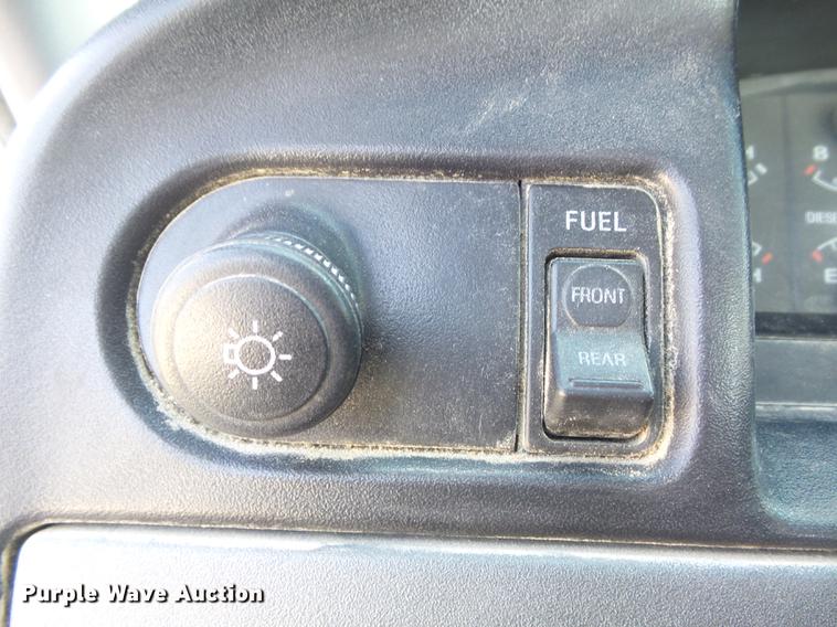 image for item DC7342 1994 Ford F450 Super Duty XL bucket truck