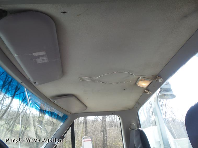 image for item DC7342 1994 Ford F450 Super Duty XL bucket truck