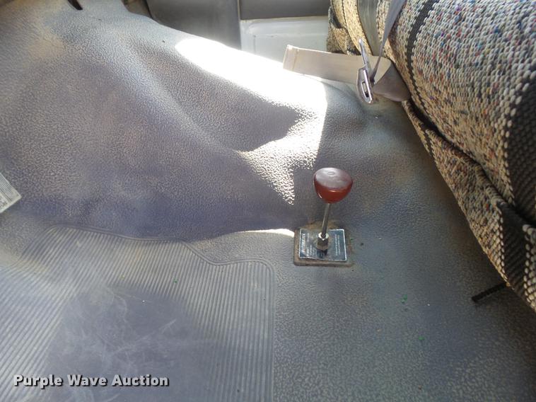 image for item DC7342 1994 Ford F450 Super Duty XL bucket truck