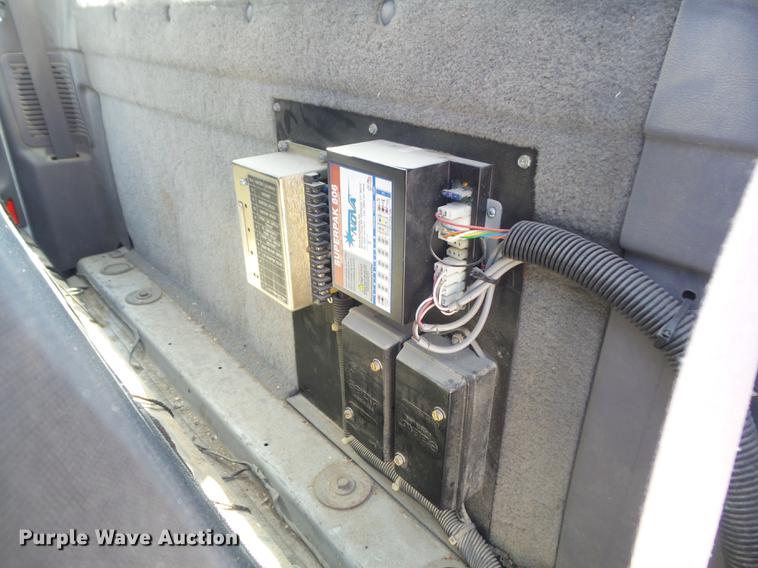 image for item DC7342 1994 Ford F450 Super Duty XL bucket truck