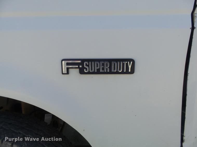 image for item DC7342 1994 Ford F450 Super Duty XL bucket truck
