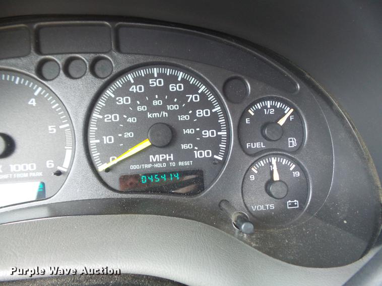 image for item DC7344 2000 Chevrolet S10 LS Ext. Cab pickup truck