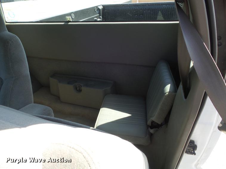 image for item DC7344 2000 Chevrolet S10 LS Ext. Cab pickup truck