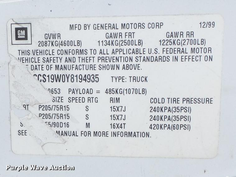 image for item DC7344 2000 Chevrolet S10 LS Ext. Cab pickup truck